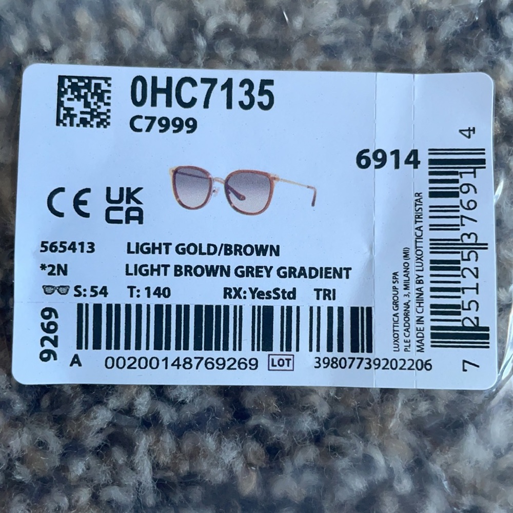COACH Sunglasses - Picture 6 of 6